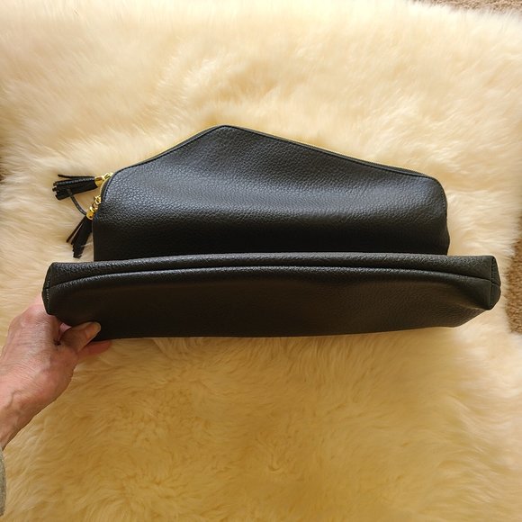 OKPTA 1519426 Leather Zippered Clutch - Picture 8 of 9